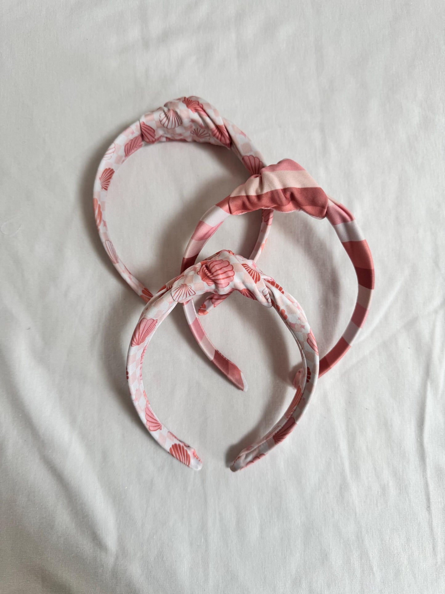 Seashells Knot Headband: Flexible Fit,