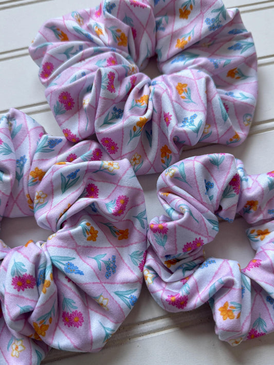 Floral Checkered Scrunchie: Handmade Hair Accessory