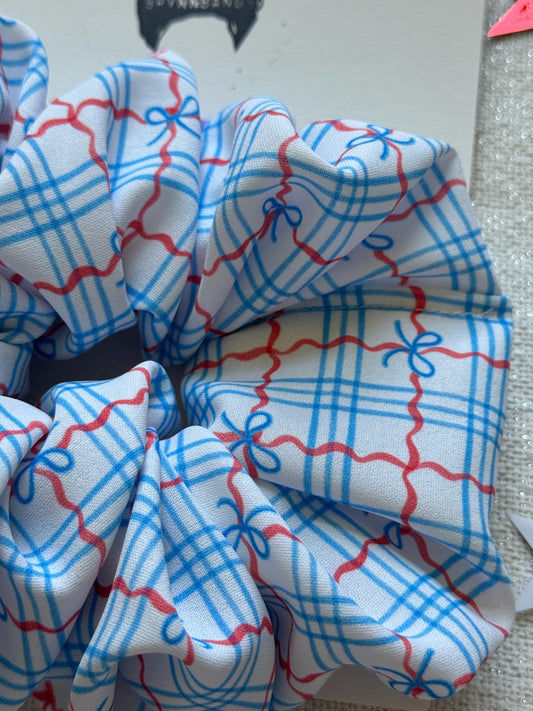 Bow Gingham Scrunchie: Patriotic Hair Accessory