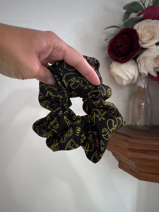 Hawks Scrunchie, Black