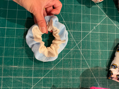 Custom order for Jocelyn 3 scrunchies 1 turban