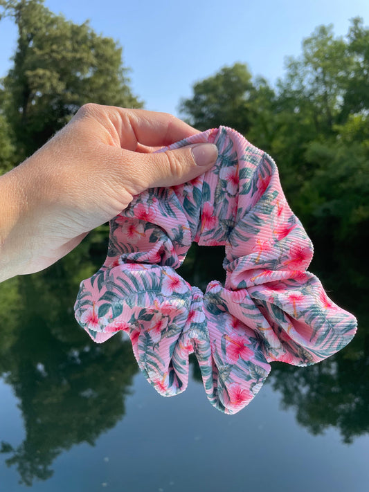 Hibiscus Ribbed SWIM Scrunchie, Oversized Scrunchie, Jumbo Scrunchie, Brynnbands,, 90s Scrunchie, Pool Scrunchie