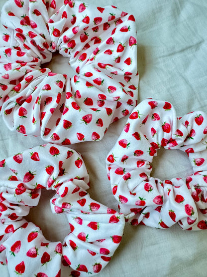 Strawberries Scrunchie, Fruit Scrunchie, Strawberry Scrunchie, Soft Scrunchie, Brynnbands,