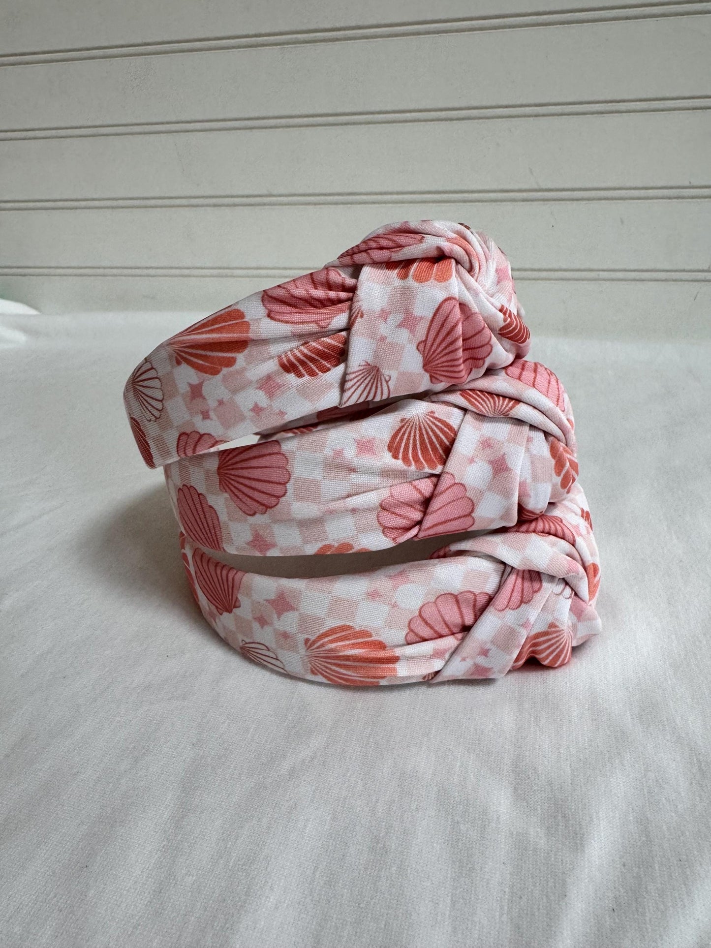 Seashells Knot Headband: Flexible Fit,