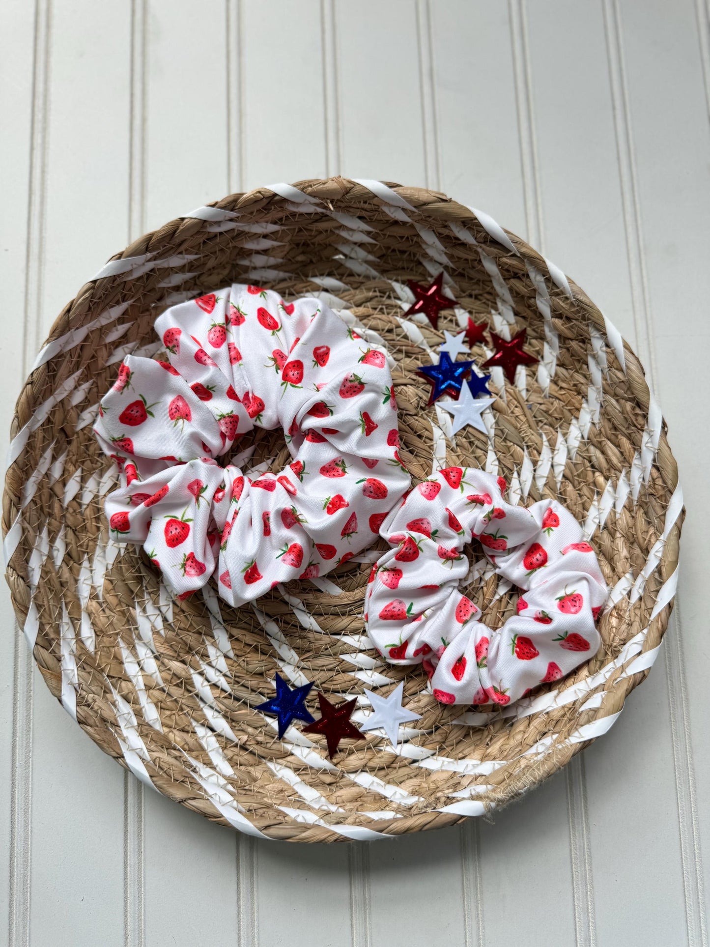 Strawberries Scrunchie, Fruit Scrunchie, Strawberry Scrunchie, Soft Scrunchie, Brynnbands,
