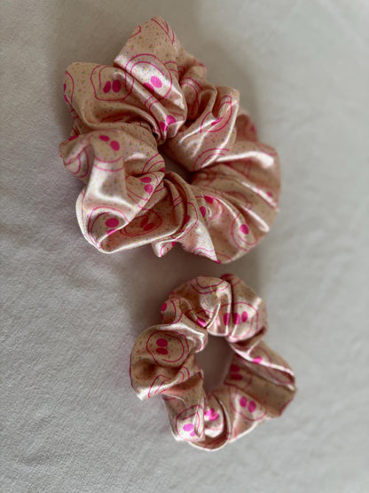 Satin Smiley Face Scrunchie: Oversized Hair Tie