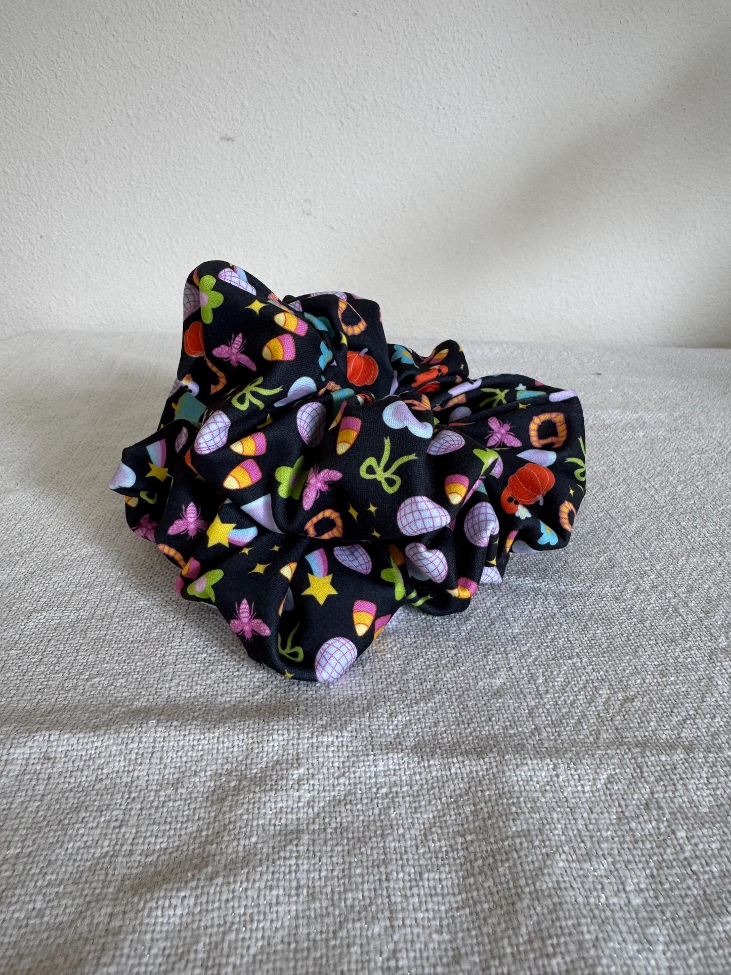 Halloween Candy Scrunchie, Halloween Scrunchie, Fall Scrunchie, Soft Scrunchie,  Brynnbands,Fall Scrunchies, Fall Hair