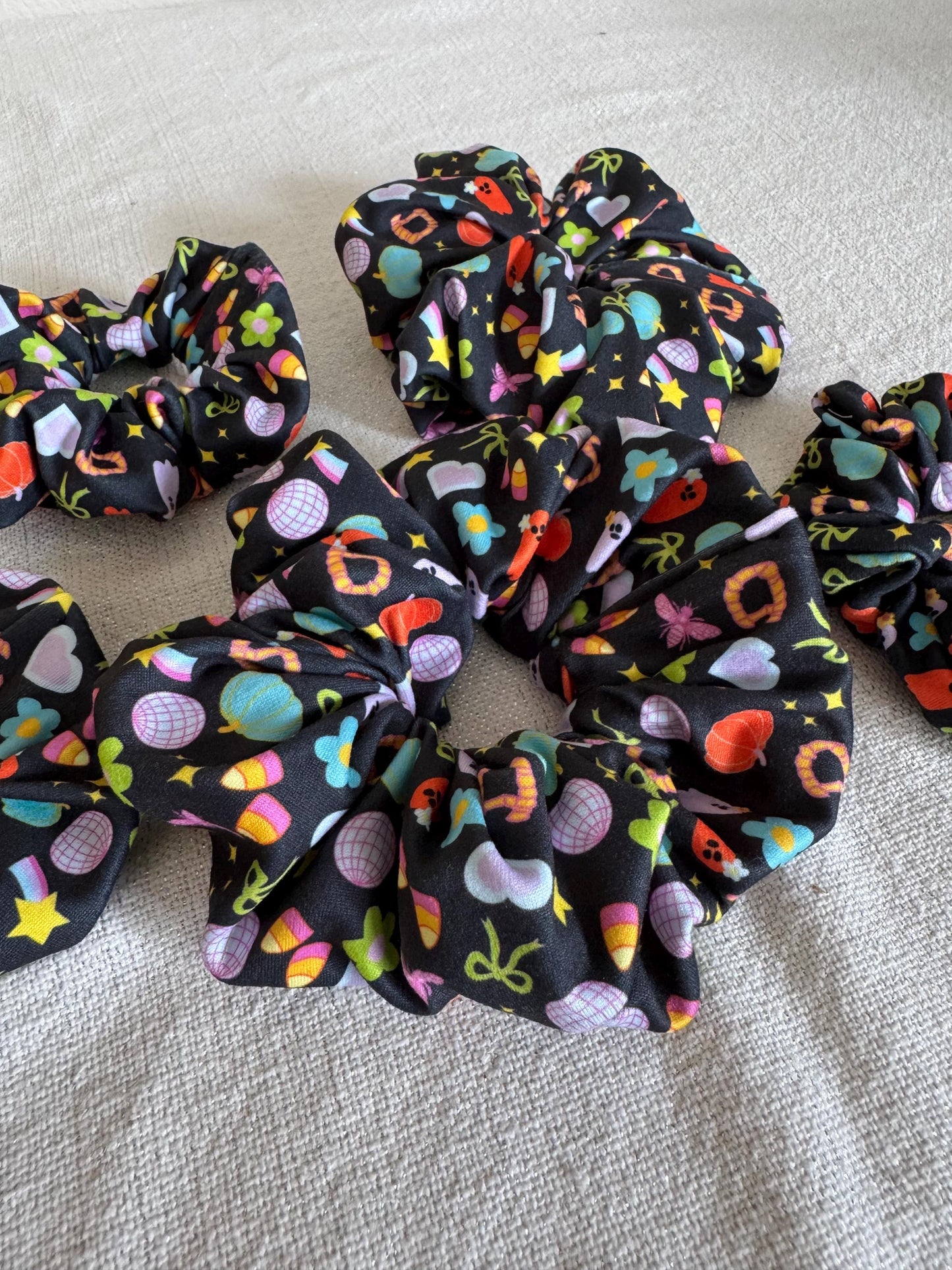 Halloween Candy Scrunchie, Halloween Scrunchie, Fall Scrunchie, Soft Scrunchie,  Brynnbands,Fall Scrunchies, Fall Hair