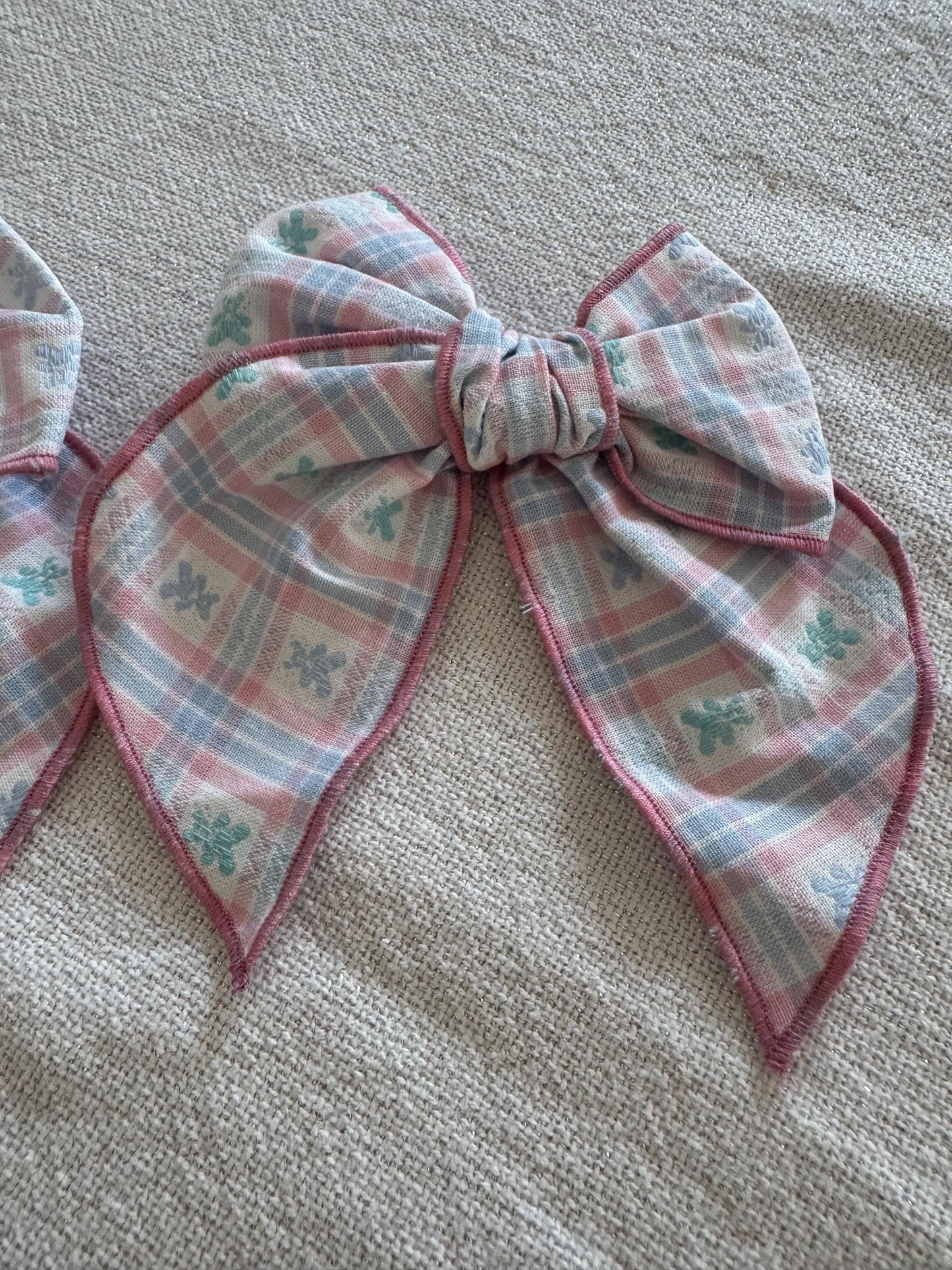 VINTAGE Teddy Bear Fable Bows, Bow Hair Clip, Barrette Hair Clip, Soft Hair Clip, Vintage Clip, Barrette, Brynnbands