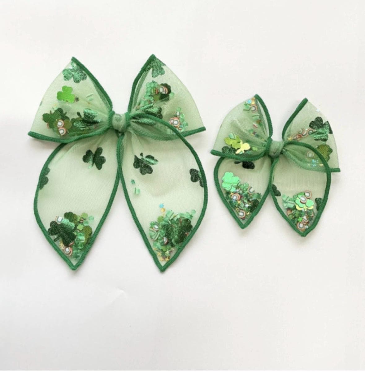 Green Shamrock Shaker Bow, Fable Bow