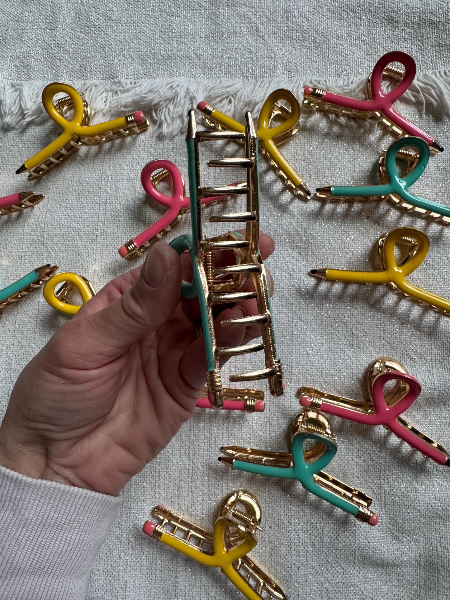 Pencil Metal Claw Clip, medium size